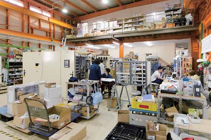 日真制御株式会社 八戸工場